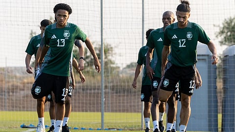 بعثة أخضر الناشئين تصل إلى فالنسيا وتبدأ تحضيراتها لبطولة كوتيف الدولية 2025