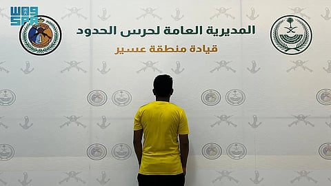 حرس الحدود بعسير يضبط مخالفًا للائحة الأمن والسلامة البحرية في القحمة