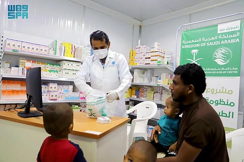 "مركز الملك سلمان للإغاثة".. مساعدات غذائية وطبية تصل لأكثر من 15 ألف مستفيد في أربع دول