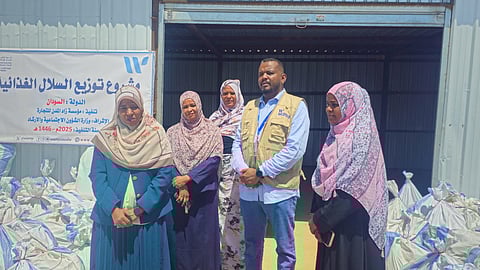 وزيرة الشؤون الاجتماعية بنهر النيل تشيد بدعم المملكة العربية السعودية وتدشّن توزيع 1000 سلة غذائية للفقراء