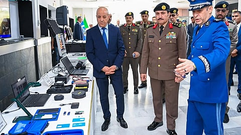 مدير الأمن العام يبحث في الجزائر تعزيز التعاون الأمني والتصدي للجريمة المنظمة والرقمية