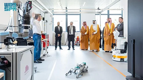 السعودية تعزز شراكاتها في الذكاء الاصطناعي مع فرنسا لدعم الابتكار والتنافسية العالمية