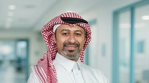 استشاري الأمراض المعدية علي السعيد