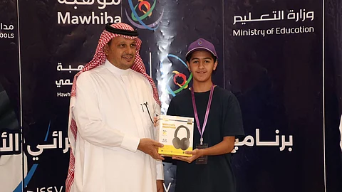 تعليم الطائف يختتم برنامج موهبة الإثرائي الأكاديمي بمشاركة 206 طالبًا وطالبة