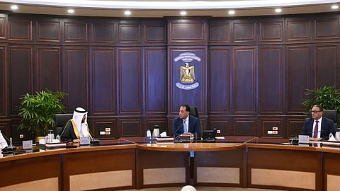 رئيس الوزراء المصري يلتقي رئيس مجلس إدارة مجموعة "سمو القابضة" السعودية