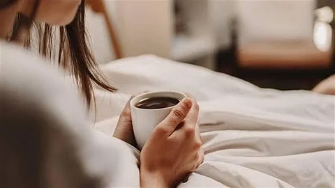 دراسة : الإفراط في الكافيين يغير من خصائص النوم