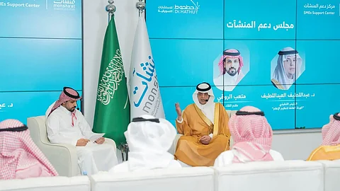 "العبداللطيف": التحول الرقمي يقود نهضة إعلامية سعودية بقيادة المنشآت الصغيرة والمواهب الوطنية