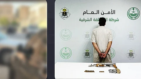القبض على مواطن طعن شخصاً وقتل ثانياً بسلاح ناري وأصاب مقيماً في الأحساء