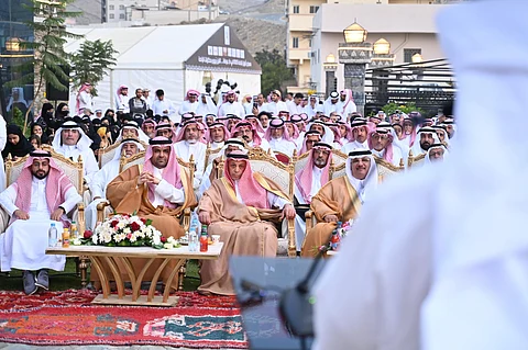 برعاية أمير الباحة.. "ألوان الباحة 2025" يتوهّج في دار عوضة بمشاركة أكثر من خمسين فنانًا وفنانة وحضور جماهيري غفير