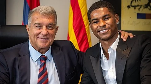 برشلونة يضم راشفورد من مانشستر يونايتد على سبيل الإعارة مع خيار الشراء