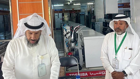"توطين نجران" تنفذ جولات رقابية على أنشطة بيع الأجهزة الكهربائية والإلكترونية