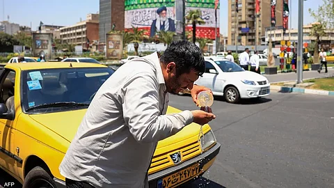 الرئيس الإيراني: أزمة المياه قد تجبر سكان طهران على الرحيل ونقل العاصمة خيار مطروح