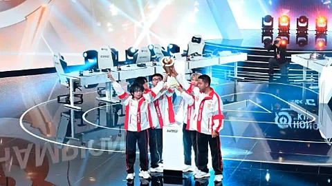 كأس العالم للرياضات الإلكترونية: فريق "AG.AL" يُتوّج بلقب بطولة Honor of Kings KWC