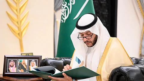 محافظ الطائف يستقبل مجلس جمعية "الصلح خير" ويثمّن جهودهم المجتمعية