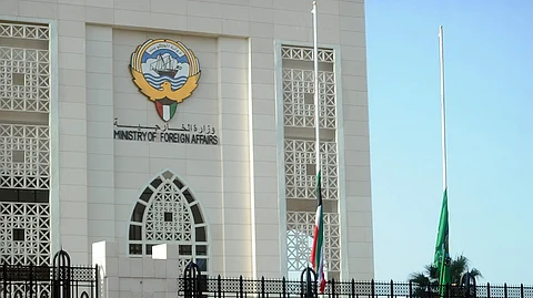 الكويت تفرض عقوبات على "القرض الحسن" و3 أشخاص مرتبطين بـ"حزب الله"