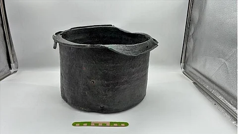 العثور على قِدر برونزي أثري عمره 1400 عام بتركيا