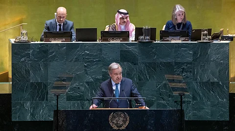 وزير الخارجية يعتمد وثيقة مؤتمر "حل الدولتين".. ويدعو الأمم المتحدة لتأييدها قبل سبتمبر