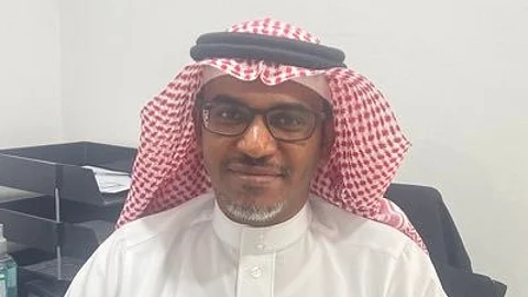 استشاري الأورام د. علي الفقيه
