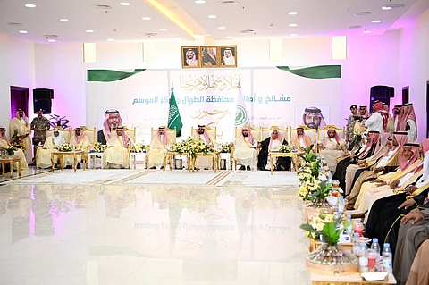 أمير جازان يزور محافظة الطوال ويؤكد دعم القيادة للتنمية ويوجه بتعزيز الخدمات