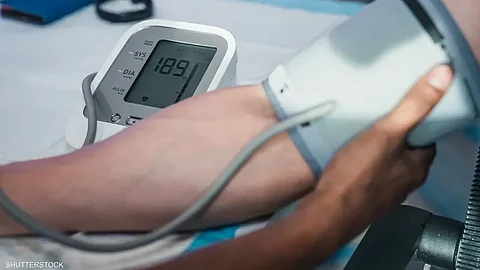 من بين الأعراض خفقان مفاجئ أو شعور بتسارع ضربات القلب