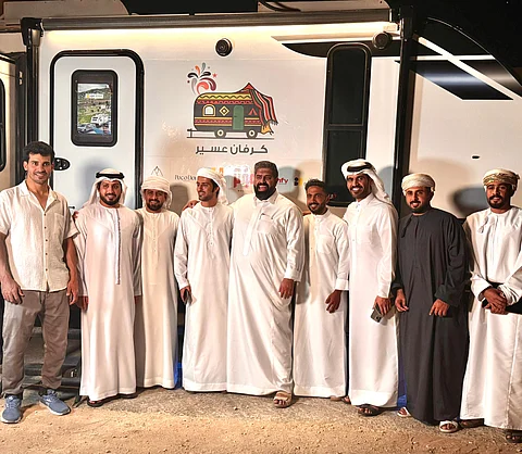 "كرفان عسير" يختتم رحلته بتجربة خليجية توثّق جمال الجنوب وكرم مجتمعه