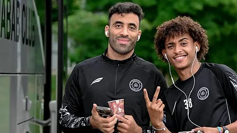 بعد نهاية فترة إعارته للهلال.. "حمدالله" يعود للشباب ويشارك في التدريبات الجماعية