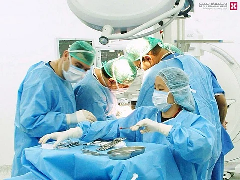 مستشفى الدكتور سليمان الحبيب بالخبر ينقذ حياة خديج وزنه "1,5" كجم ولد بمريء متصل بالقصبة الهوائية