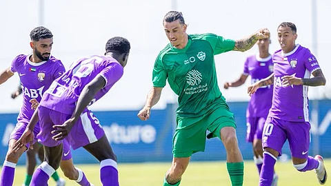 الأهلي ينهي معسكره الخارجي بالتعادل أمام العين الإماراتي