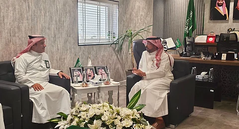 تعزيزًا للعمل الإسعافي.. لقاء يجمع مديرَي الهلال الأحمر والصحة في نجران