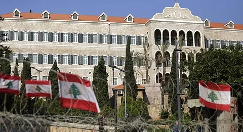 الخارجية اللبنانية تُندّد بتصريحات عراقجي الداعمة لتمسُّك "حزب الله" بسلاحه