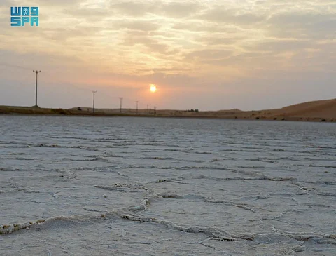العوشزية بالقصيم.. كنز أبيض يجذب الزوار والمستثمرين