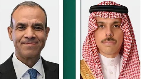 الأمير فيصل بن فرحان وبدر عبدالعاطي