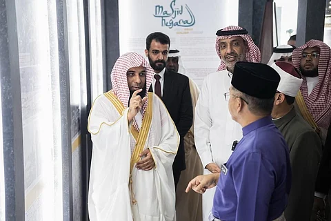 إمام المسجد النبوي الشيخ صلاح البدير يختتم اليوم زيارته إلى ماليزيا