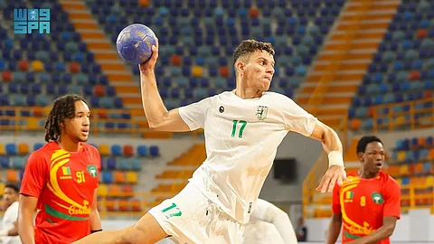 الأخضر الناشئ لكرة اليد بين أفضل 16 منتخبًا في العالم.. و"العبيدي" يتصدّر هدافي العالم