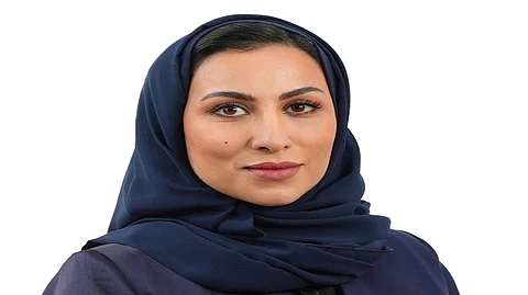 منى العجمي