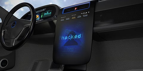 الكشف عن ثغرات أمنية بشركة لتصنيع السيارات تمكن القراصنة من فتح قفل السيارات عن بعد