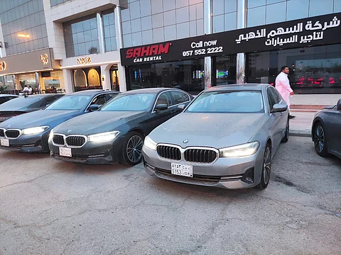 "السهم الذهبي" لتأجير السيارات... 6 سنوات من التميز ومكانة تؤهلها لصفقة استحواذ استراتيجية