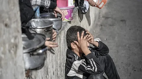 الأمم المتحدة: أكثر من 100 طفل قضوا جوعًا في غزة ودعوات عاجلة للتحرك