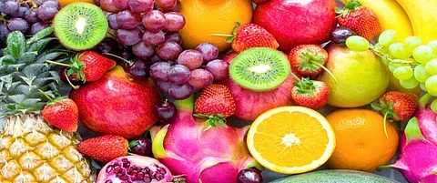 "الخضيري" يكشف سر التحكم في السكريات اليومية.. الفاكهة تكفيك