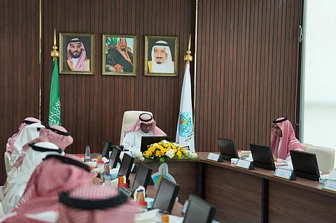 مجلس جامعة جازان يقر استحداث برامج ماجستير ويعتمد ميزانية الأنشطة اللاصفية
