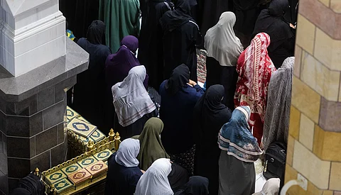 "وكالة الحرمين للشؤون النسائية" تنفذ برامج قرآنية وإرشادية استفادت منها آلاف القاصدات