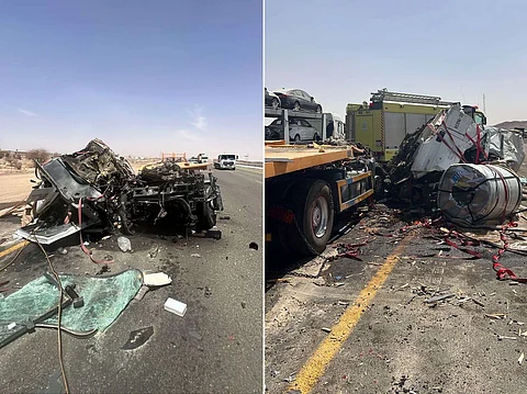 القويعية.. اصطدام مروّع بين شاحنة وقلاب على طريق الرياض - الطائف