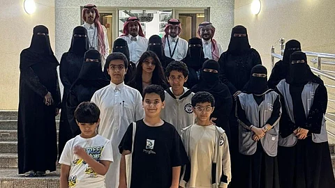 في عسير.. ختام تحدي الذكاء الاصطناعي "أنا وابني/ابنتي نبتكر" ضمن مبادرة العطاء الرقمي