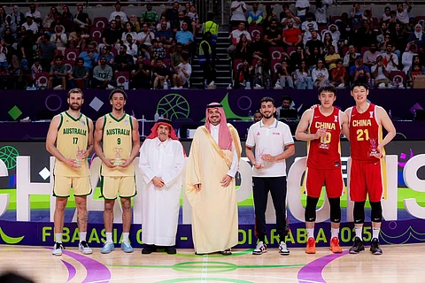 في النسخة الآسيوية الثانية التي تستضيفها المملكة.. "بن جلوي" يتوج أستراليا بكأس آسيا لكرة السلة 2025 بجدة