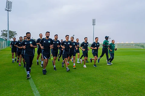 بينهم 3 حكمات .. حكام دوري روشن يواصلون معسكرهم الإعدادي في الطائف للموسم الجديد