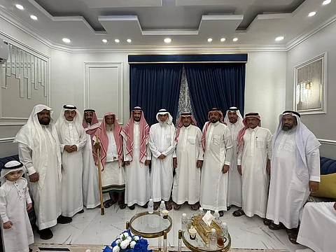 "مشعل حملي" يحتفل بعقد قرانه في صامطة