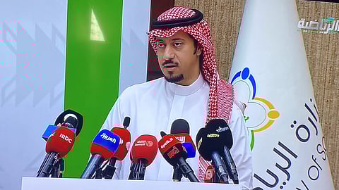 رسميًا.. السماح للاعب السعودي بالعمل في وظيفة إلى جانب احترافه الرياضي