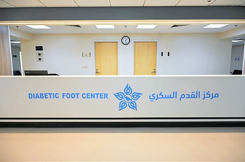 مركز القدم السكري بمدينة الملك سلمان الطبية ينهي معاناة مريض من جرح مزمن