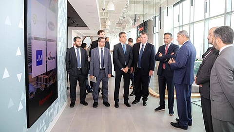 "الخريّف" يبحث مع "Honeywell" الأمريكية تعزيز التحول الصناعي وتوسيع استخدامات المدن الذكية والأتمتة