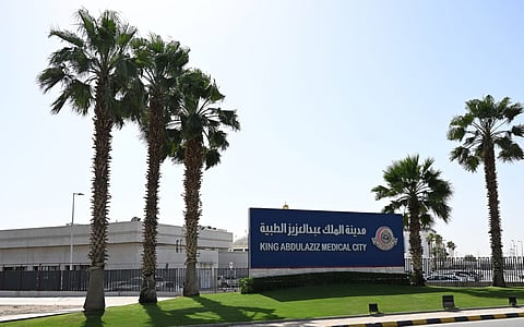 الأميرتان "مها ومنيرة" تُقدّمان التعازي لأسرة "وضحى الفهمي" وتطمئنان على شقيقتها المصابة
